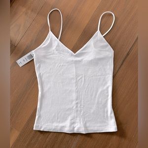 NWT Aritzia Wilfred Free Kirsten Tank Top. Size XS.